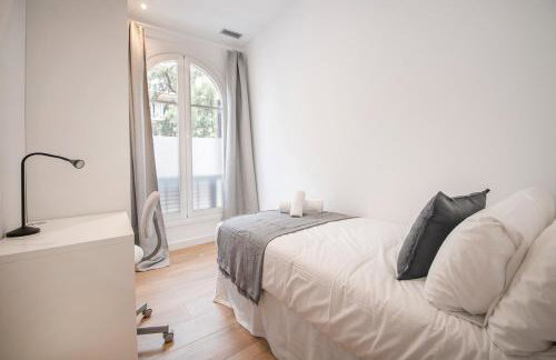 You Stylish Uptown Barcelona Apartments - Photo 17