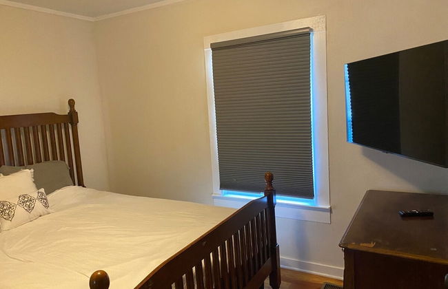 Frank Howard 111 Farmhouse - Photo 3