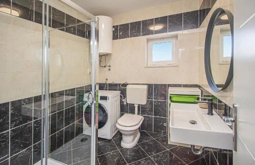 Villa Ume - heated pool, sauna, volleyball court - Photo 42