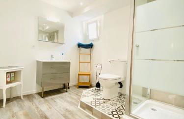 Gîte Euphrasie piscine privée confort 3 étoiles - Foto 12