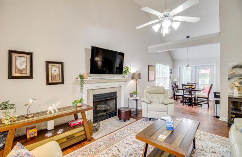 Deck and Yard Savannah Area Retreat! - Photo 5