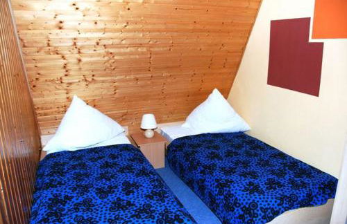 Fam Waack - Photo 11