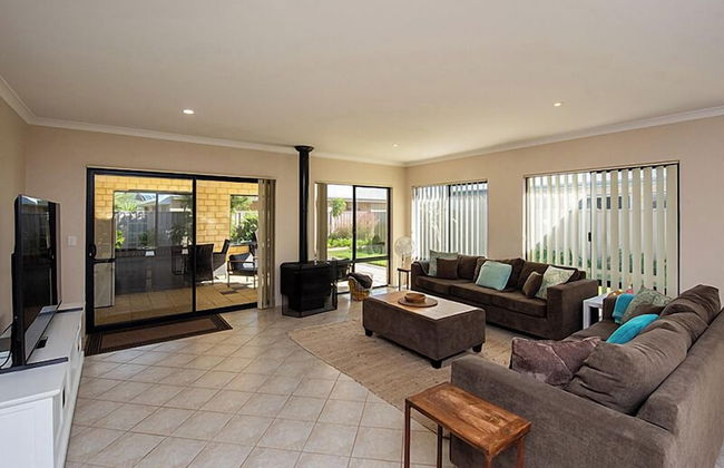 Golden Summers in Dunsborough - Photo 12