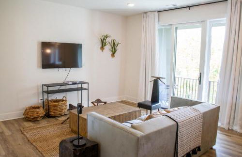 Apartment in Heart of Crozet Near KFV - Mtn Views 302 - Foto 10