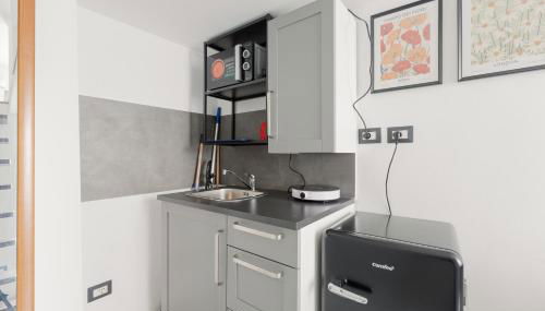 GuestHost - Studio APT with WIFI & AC- Milano Calvairate - Foto 5, stove