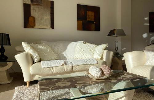 Sunny Retreat with Stunning View - Foto 5