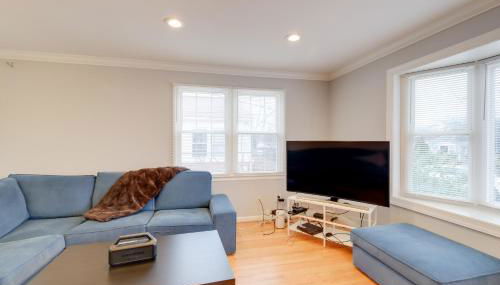 DC Area Home about 1 Mi to Metro WFH Friendly! - Foto 5