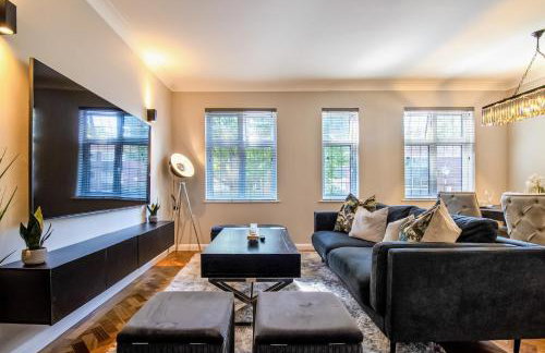 Luxury 3 Bed Apartment, Train Station - Foto 35