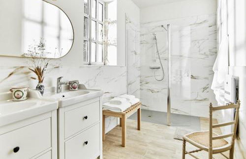 Mas du Chateau de la piscine - Photo 9