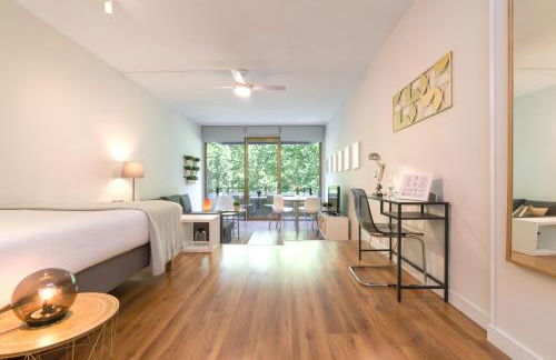 Paseo del Prado I - Estudio con Piscina y Terraza - Photo 1