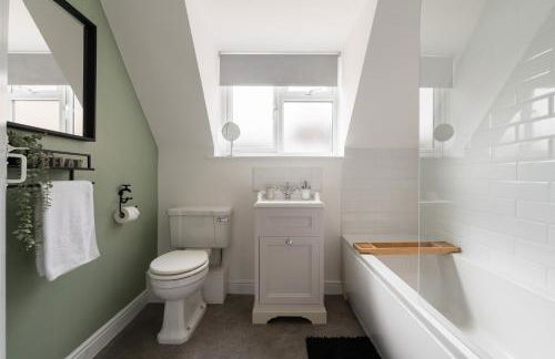 Cosy Cotswolds Getaway - Stow-on-the-Wold - Eagle Cottage - Photo 18