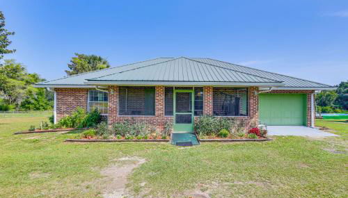 BBQ Ready Hawthorne Home with Screened-In Patio - Photo 3