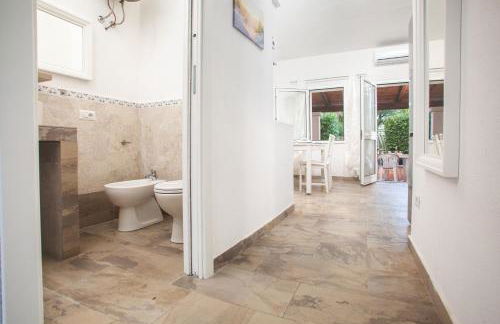 Villetta Ulisse a pochi passi dal mare - Photo 13