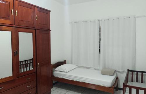 Casa espaçosa, com ar condicionado em todos os quartos - Foto 25