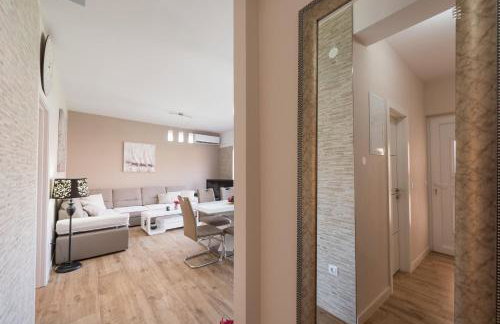 Amfora Apartment - Photo 9