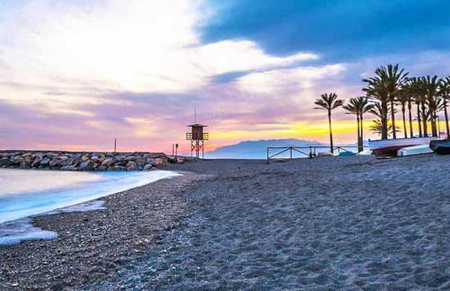 Precioso piso Torrenueva con Piscina y cerca Playa - Foto 24