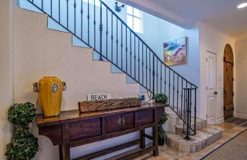 Luxurious Mykonos in Santa Barbara with Outdoor Deck Short Bike Ride to Beach - Foto 14