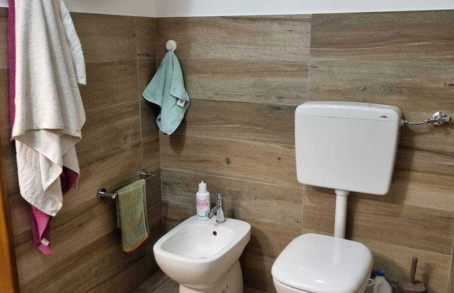 Comfortable Holiday House Close to the sea Down - Photo 9