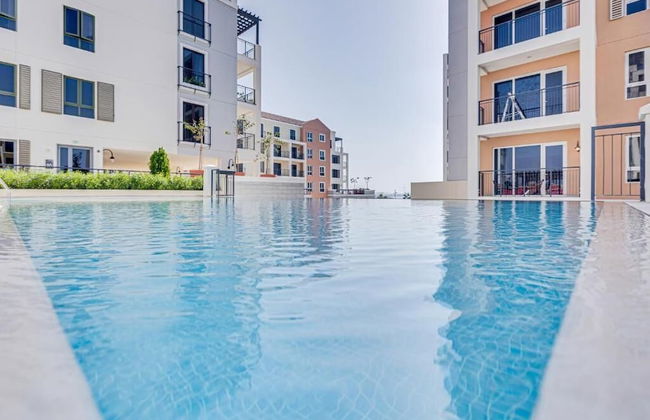 Modern and Cozy 2BR La Cote 1 La Mer - Photo 4