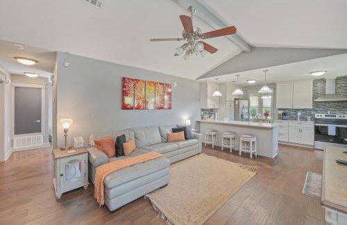 Private Pool and 3BR Family Fun Home with Gazebo - Foto 28