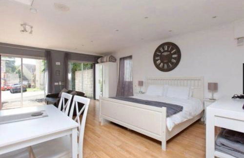 Self-contained Apartment - Foto 3