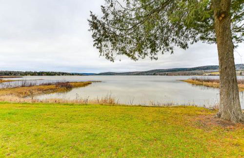 Waterfront Oasis Family Retreat on Long Lake! - Foto 26