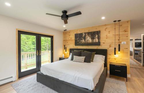 Modern Catskills Retreat with Creek & Fire Pit - Foto 14