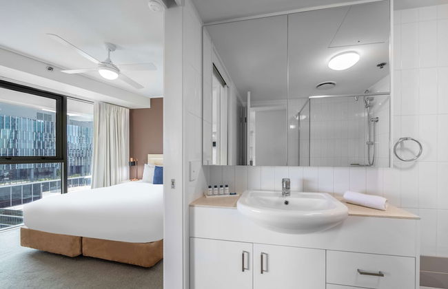 Oaks Brisbane on Felix Suites - Photo 28