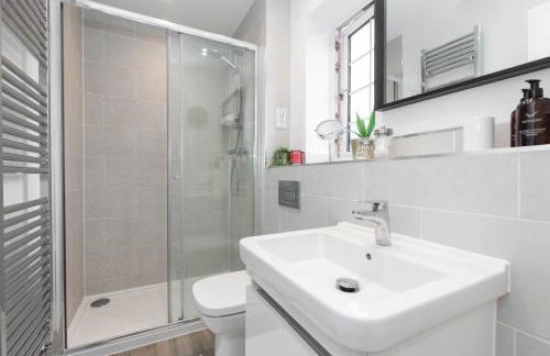 Sleeps 8, off-road parking for 3 cars, pet friendly, welcome hamper - Foto 27