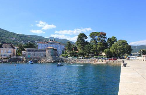 CAPTAIN'S HOUSE Lovran - 4 stars - no neighbors - Photo 16