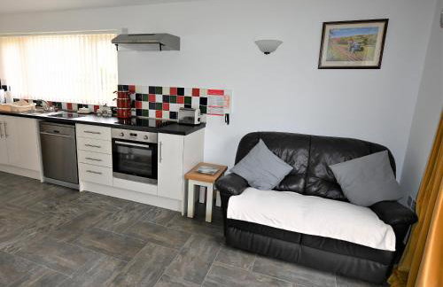 Orchard Farm Cottage - Photo 4