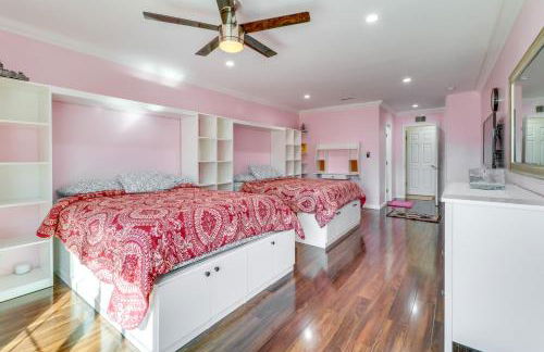 North Hills Home with Outdoor Entertaining Space - Foto 17