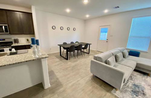 4-BR Cheerful Home Long Term Stay Equipped in Katy - Foto 37