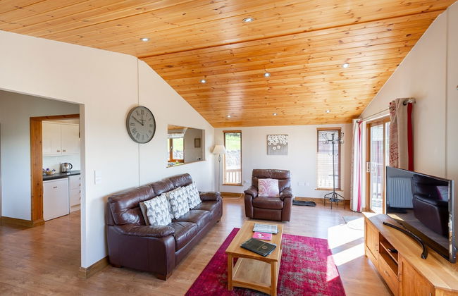 Woodpecker Lodge With Hot Tub Near Cupar, Fife - Foto 9