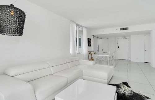 1100 West South Beach Luxe Miami Condos by Joe Semary - Foto 48