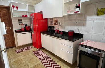 Aconchegante Casa Triplex perto Praia com Piscina - Foto 12