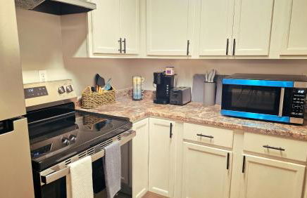 Comfort By the Bay Close to Mobile International Airport - Photo 9