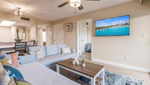 Park Shore Resort Top Floor BLDG J 455 Great View - Foto 2