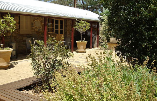 1860 Wine Country Cottages - Photo 11