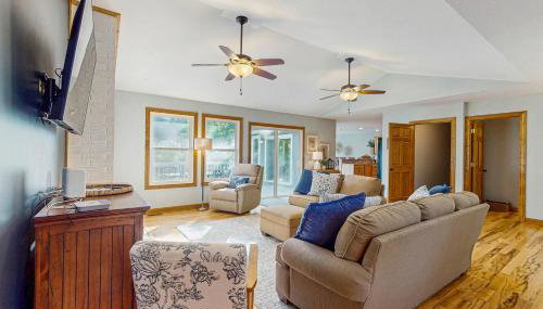 Serene Home Sleeps 14 Dock Waterslide Near Marina - Foto 1