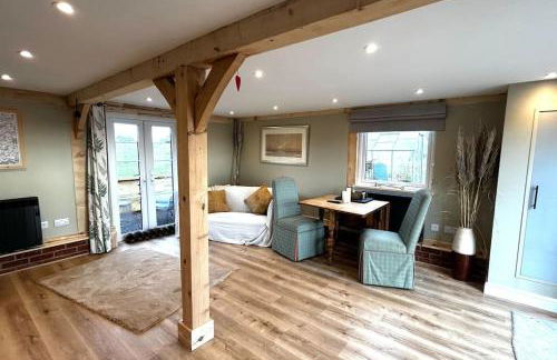 The Old Workshop - a cosy country retreat - Photo 6