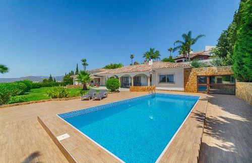 Villa Mimosa sleeps 8 with Heated Pool - Photo 1