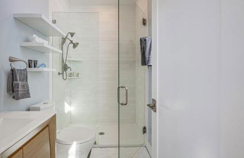 Little House By the Sea Steps to Surfers Beach! - Foto 13