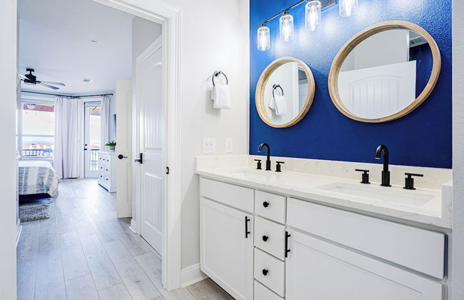 Luxury Waterfront Condo W/pool & Views! - Foto 17