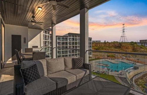 Lakefront Topsider Condo w/ Boat Slip, 2 Pools & Large Deck - Foto 48