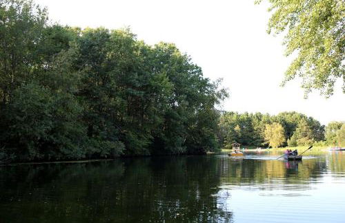 Lakefront Vacation Rental with a Deck and Hot Tub near Wisconsin Dells - Foto 33