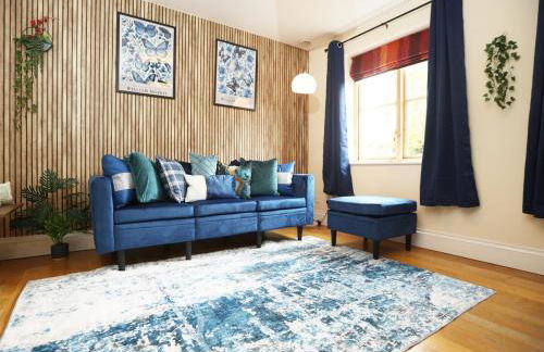 Modern 5-Bed Home, Guests 9, Secure Parking, Contractors - Foto 4