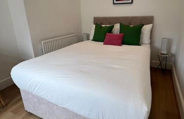 2025 Award Winner Liverpool Cherry House - 4 Bedrooms - Foto 49