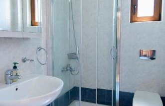 Irida beachfront Villa for 12 steps to amenities - Foto 29