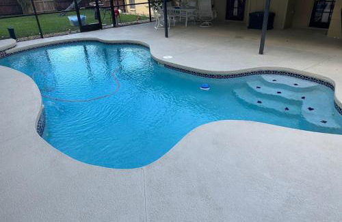 Lake Valrico's Camelot Court with HEATED POOL & access to private lake - Foto 10